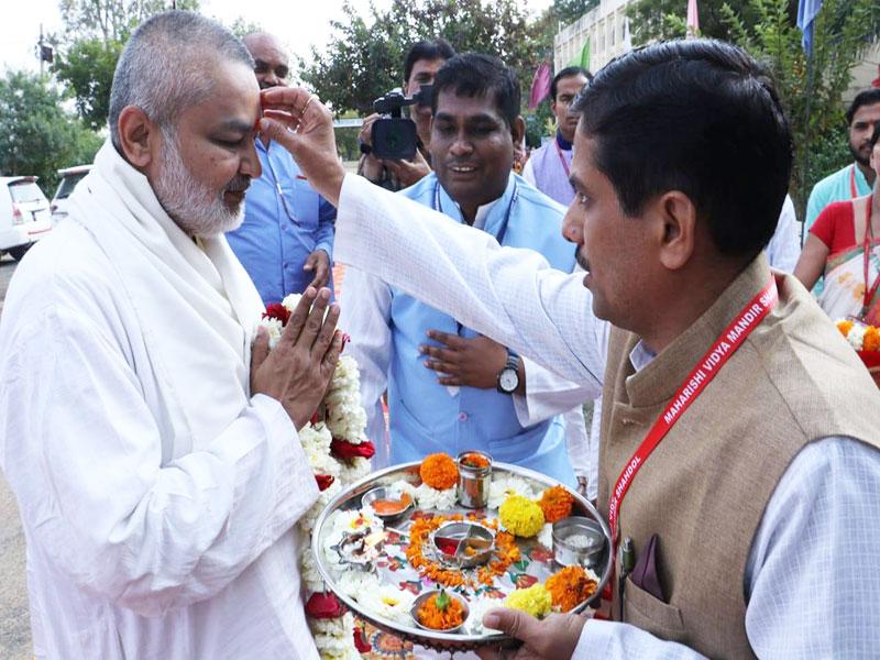 Brahmachari Girish ji, Chairman of Maharishi Vidya Mandir Schools Group has visited MVM Shahdol.